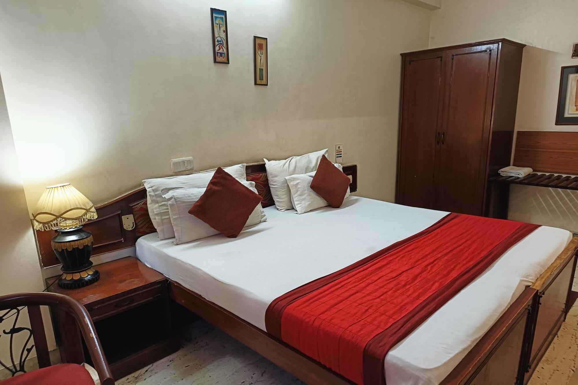 Hotel Indraprastha Deli Exterior foto
