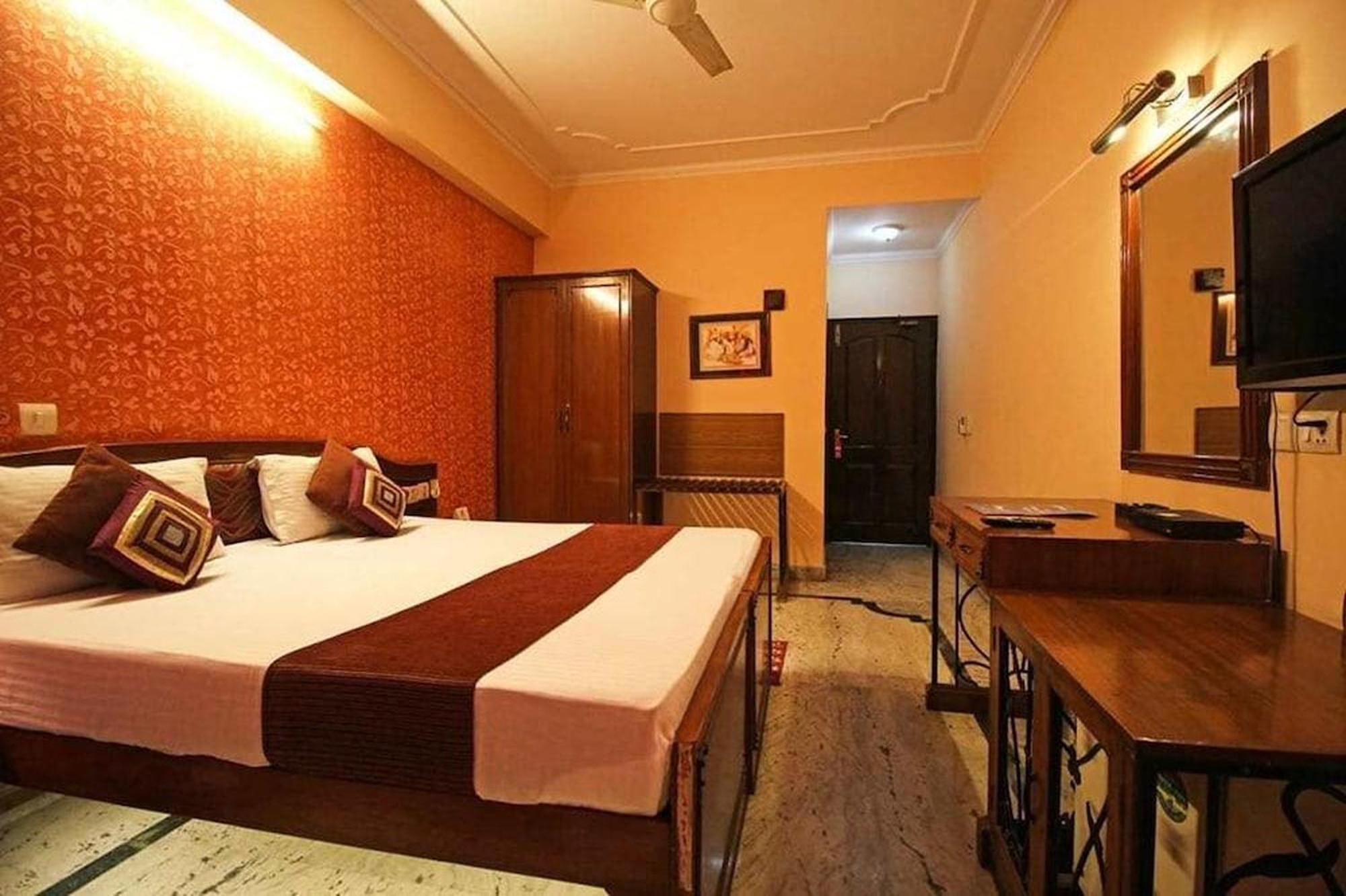 Hotel Indraprastha Deli Exterior foto