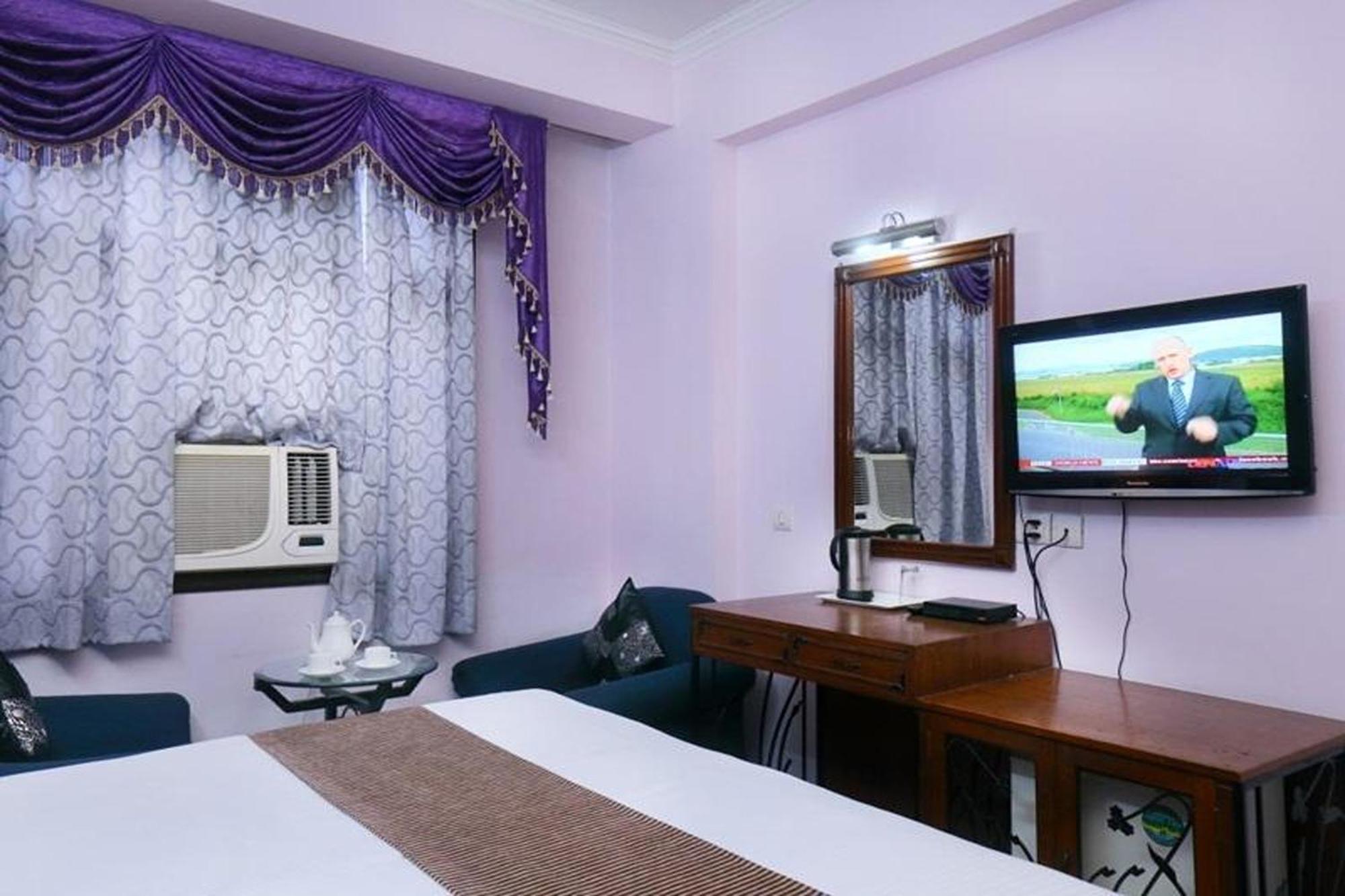 Hotel Indraprastha Deli Exterior foto