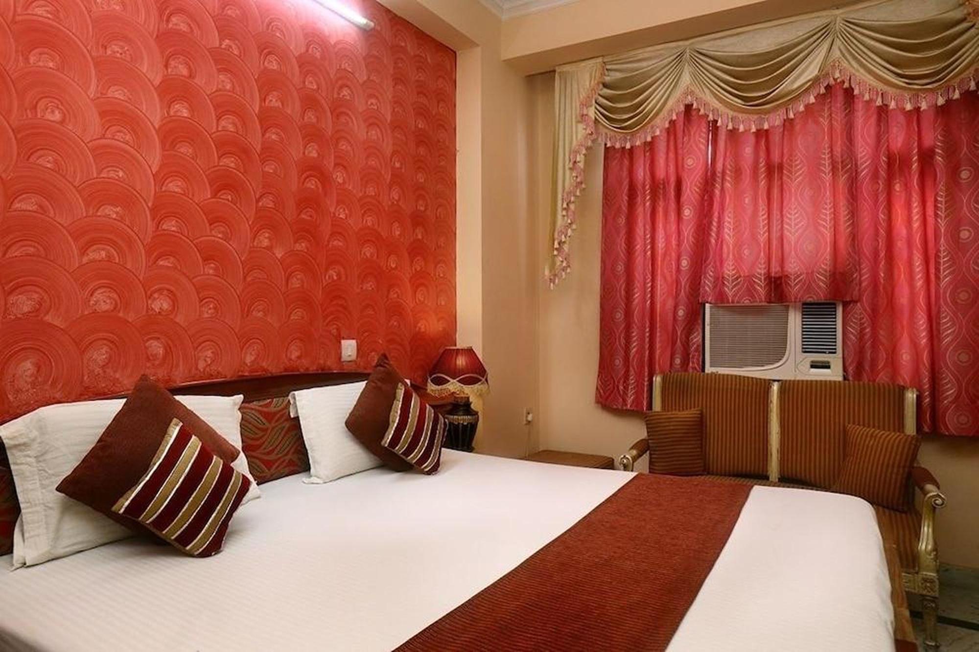 Hotel Indraprastha Deli Exterior foto