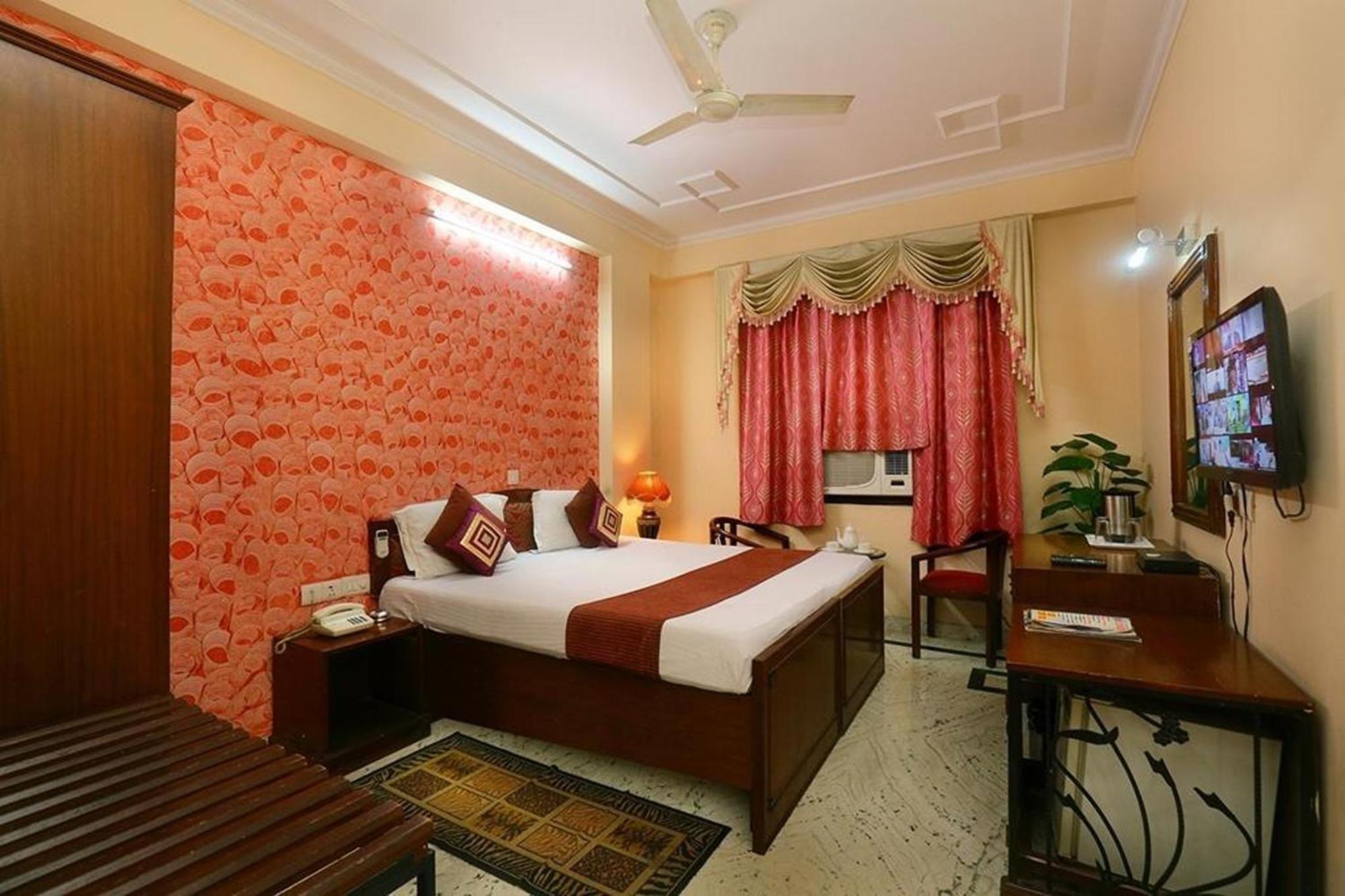 Hotel Indraprastha Deli Exterior foto
