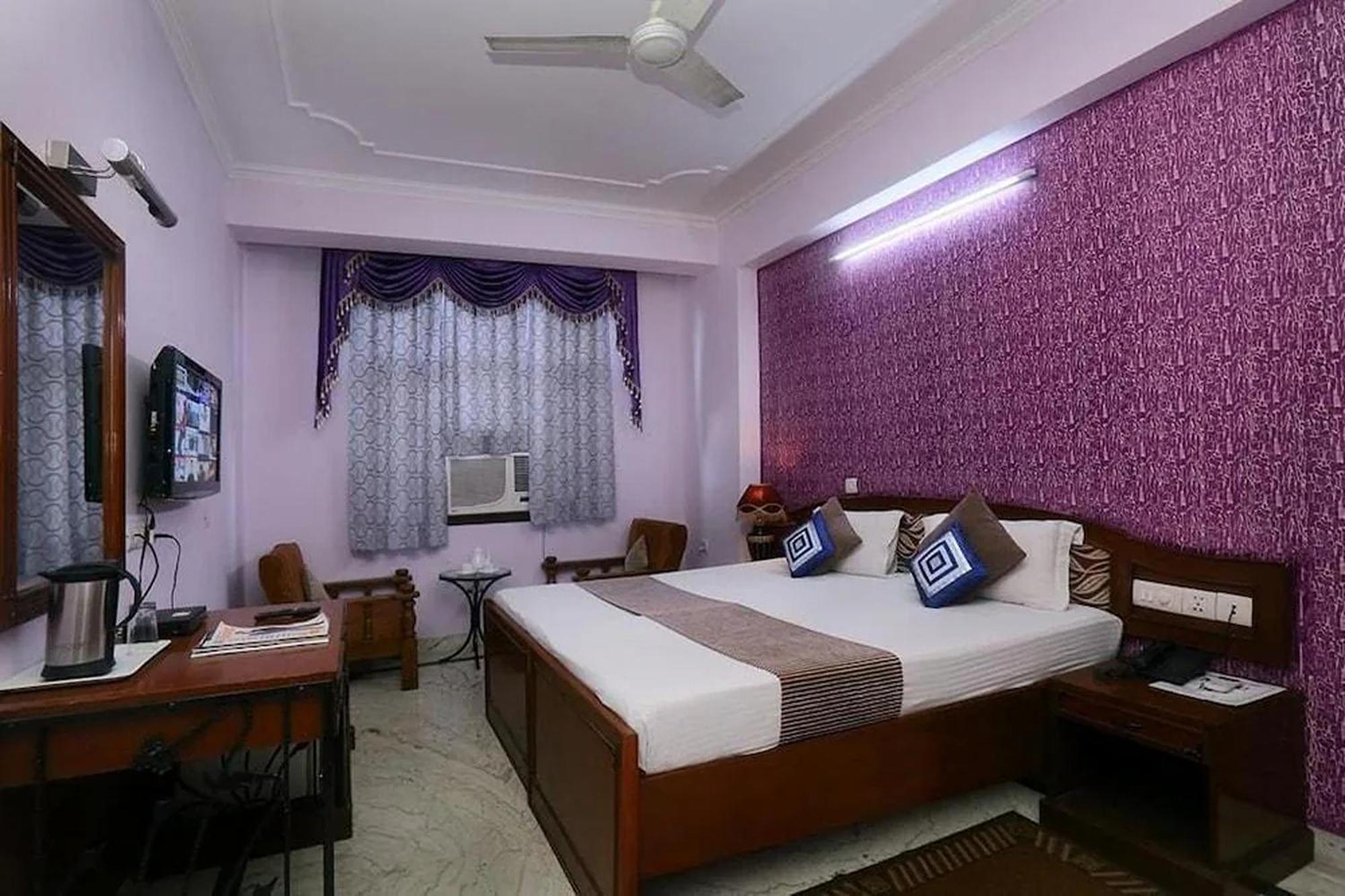 Hotel Indraprastha Deli Exterior foto