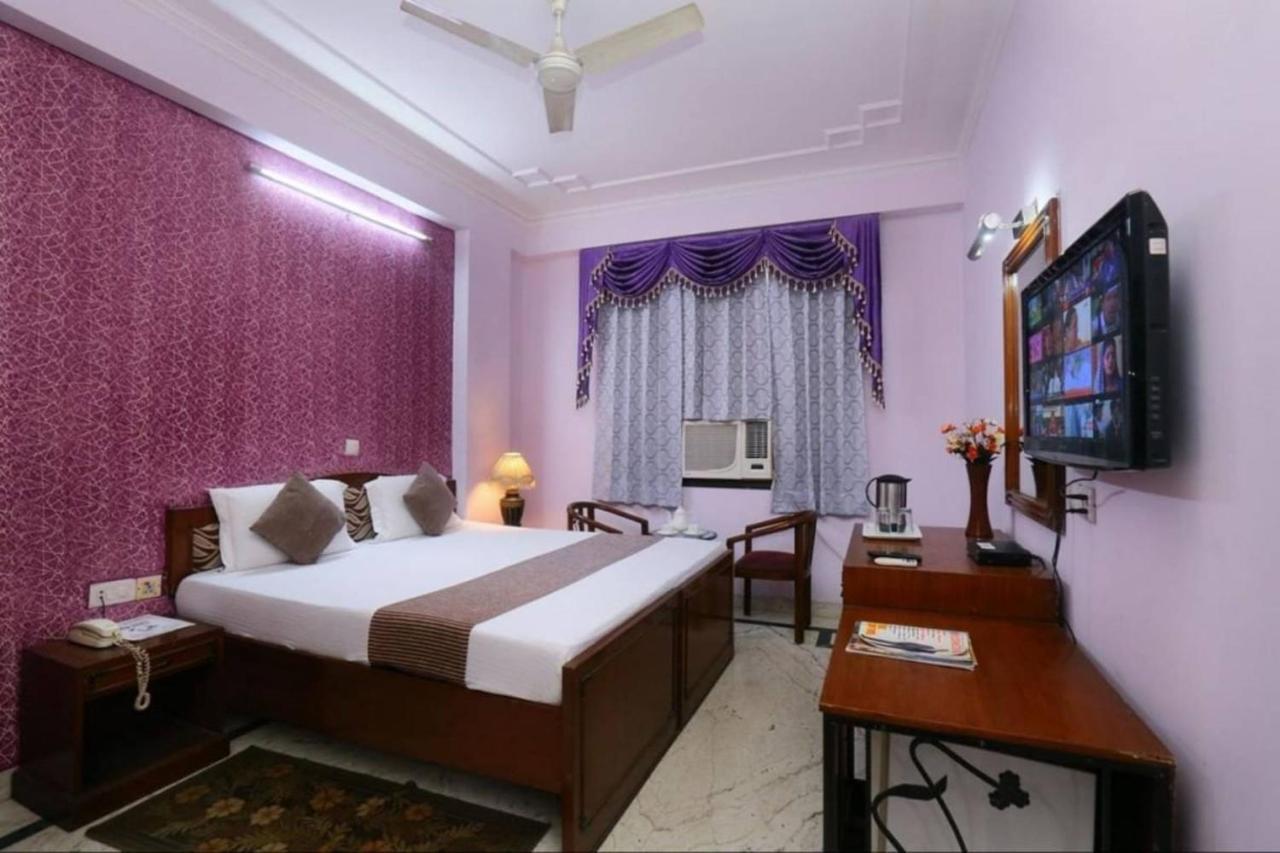 Hotel Indraprastha Deli Exterior foto