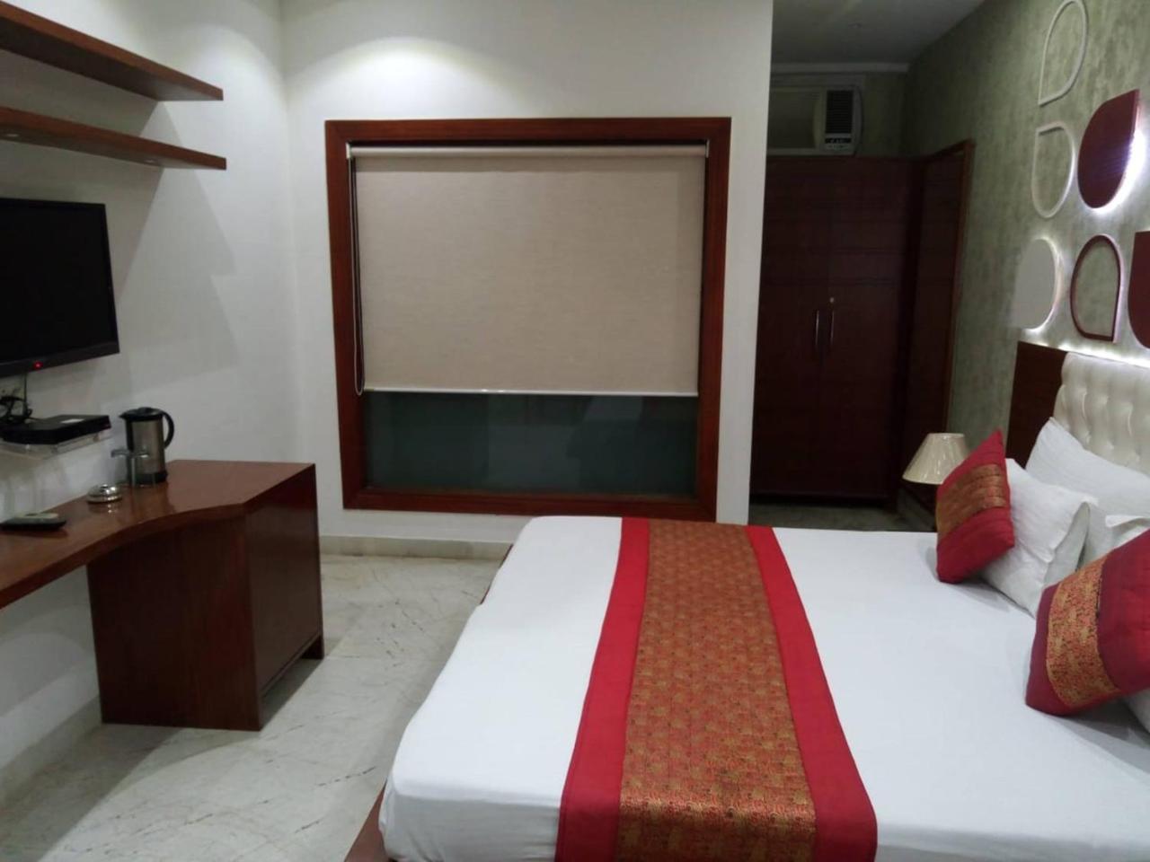 Hotel Indraprastha Deli Exterior foto