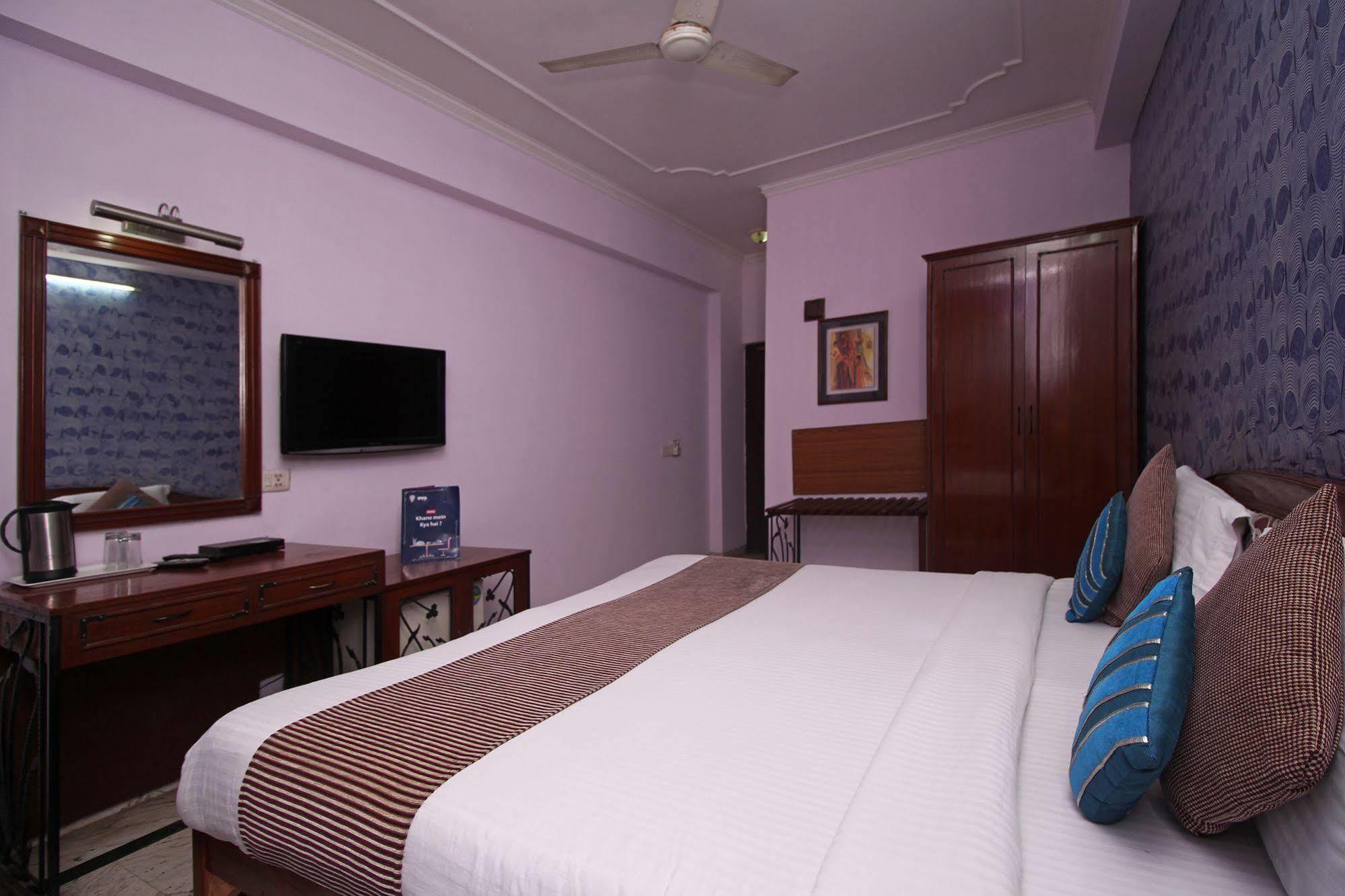 Hotel Indraprastha Deli Exterior foto